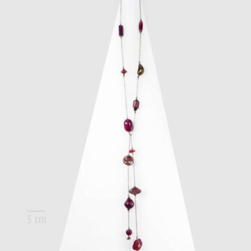 Collier long, sautoir bohème, élégance baroque, nomade et perle vintage. Sensualité orientale, chic Tzigane! Pierres fine, corail rouge agate. Création ZOR