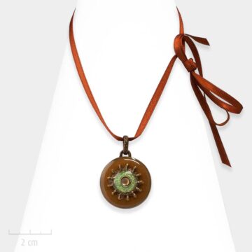 Broche Pendentif Ethnique, bijou pic, soleil rond et fantaisie des Créations Zor. Atelier Paris 2