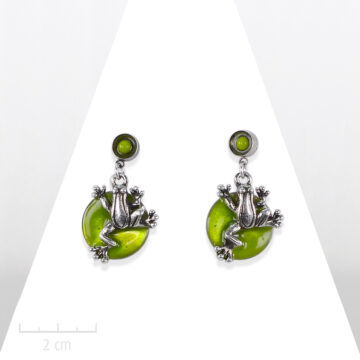 Boucle d'oreille percée Enfant. Pendant nacre vert anis et argent vintage. Bijou fantaisie mini grenouille Sébicotane & Zor Paris