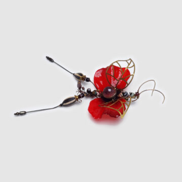 Bestiaire: insecte unique, phasme Piment d'eau. Bijoux précieux, chimère en pierre améthyste. Art & Création Zor Paris Aboukir