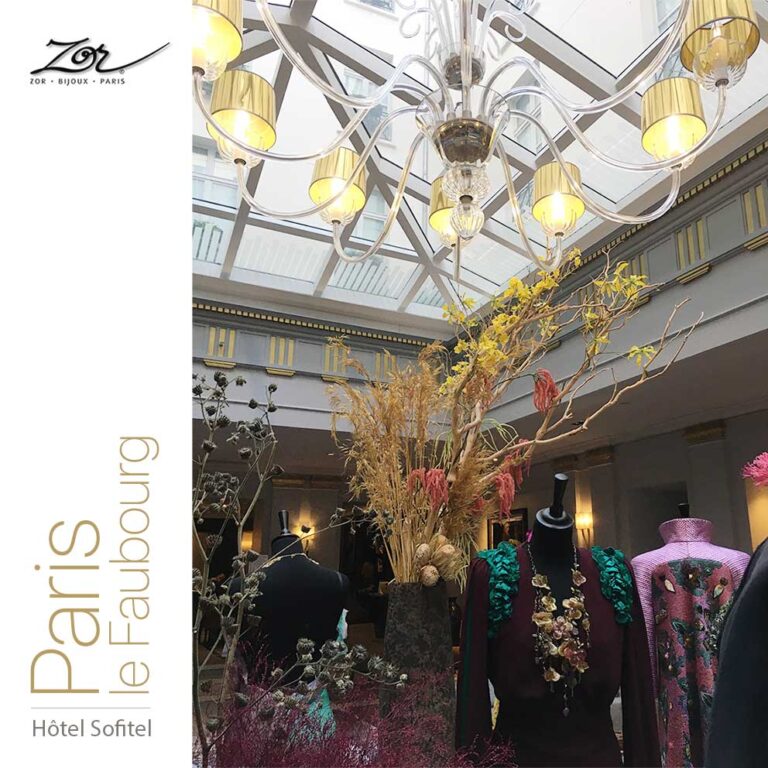 Exposition de créations haut de gamme uniques sur des robes Haute Couture. Hôtel 5 étoiles Sofitel Le Faubourg, rue Saint Honoré. Bijou Zor Paris 2