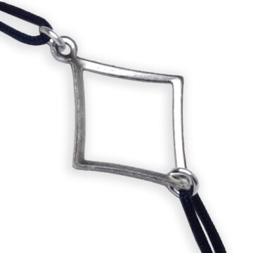 Bracelet Moderne à cordon noir as de carreau. Bijou Zor Paris