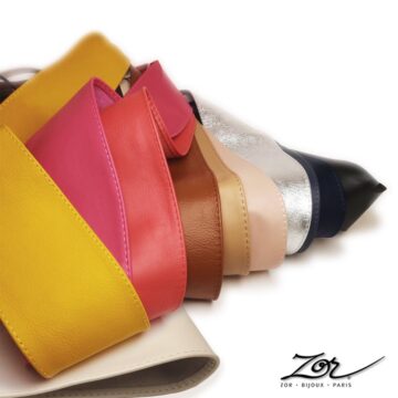 Ceinture obi japonais en cuir de couleur. Lanière souple, large. Ateleier magasin Zor Paris 1 France
