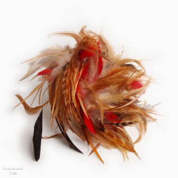 Accessoire de cheveux: Bibi Peigne Pince. Bijou de tête en plumes. Coiffe de couleur rouge, noire, beige, camel, marron. Zor Paris 8